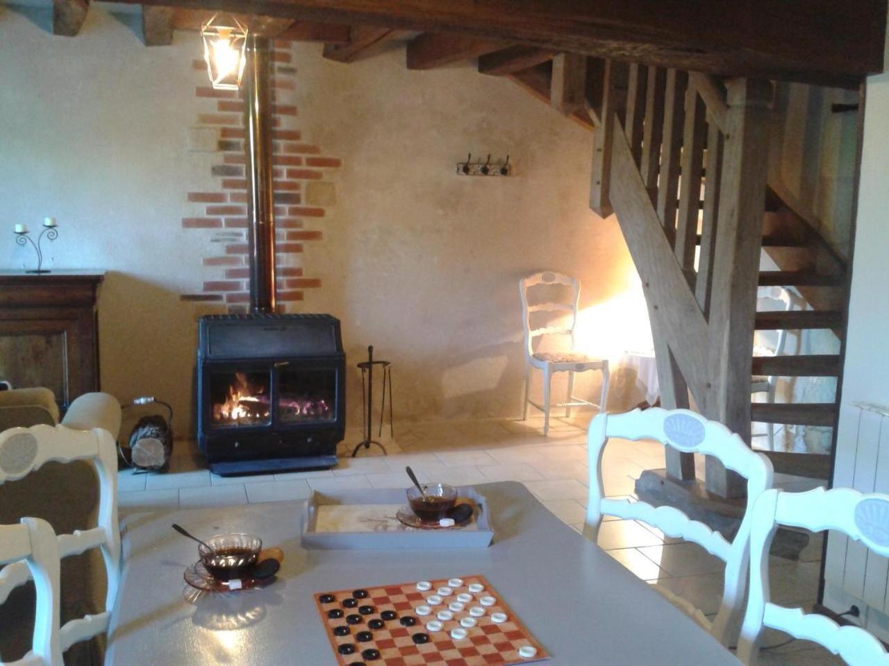 Gites A L'Ombre Des Chenes Chateauvieux  Bagian luar foto